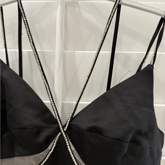 Black Backless Strappy‎ Dress - Picture 6 of 14